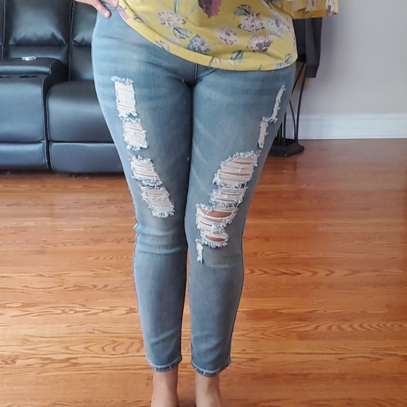 Distress High Waist Skinny Jeans - Picture 5 of 7